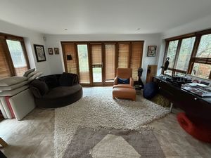 Photo 16- click for photo gallery